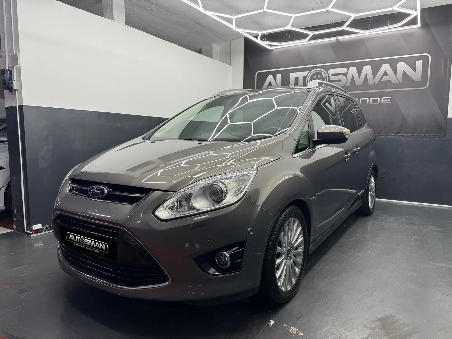 FORD GRAN C-MAX 2014 Gasolina Gris Plomo - Vista lateral
